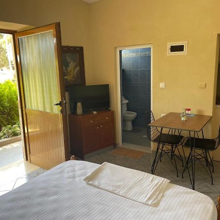 Elias Guest House Sarande Ngoại thất bức ảnh